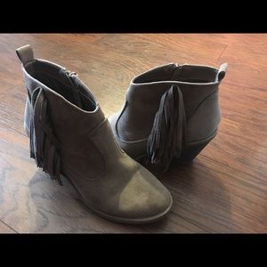 Ankle boots